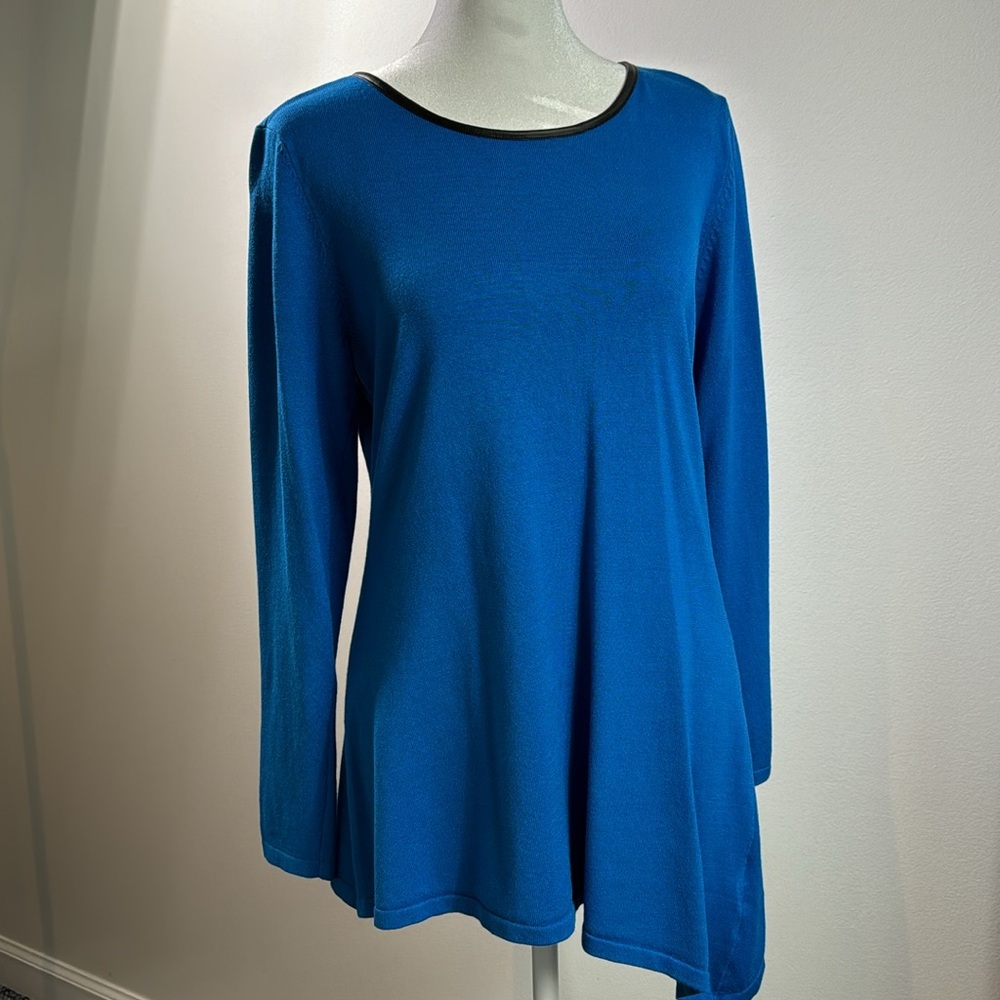 NWT Metric Asymmetrical Long Sleeved Blue Knit Tunic with Leather and Zippers